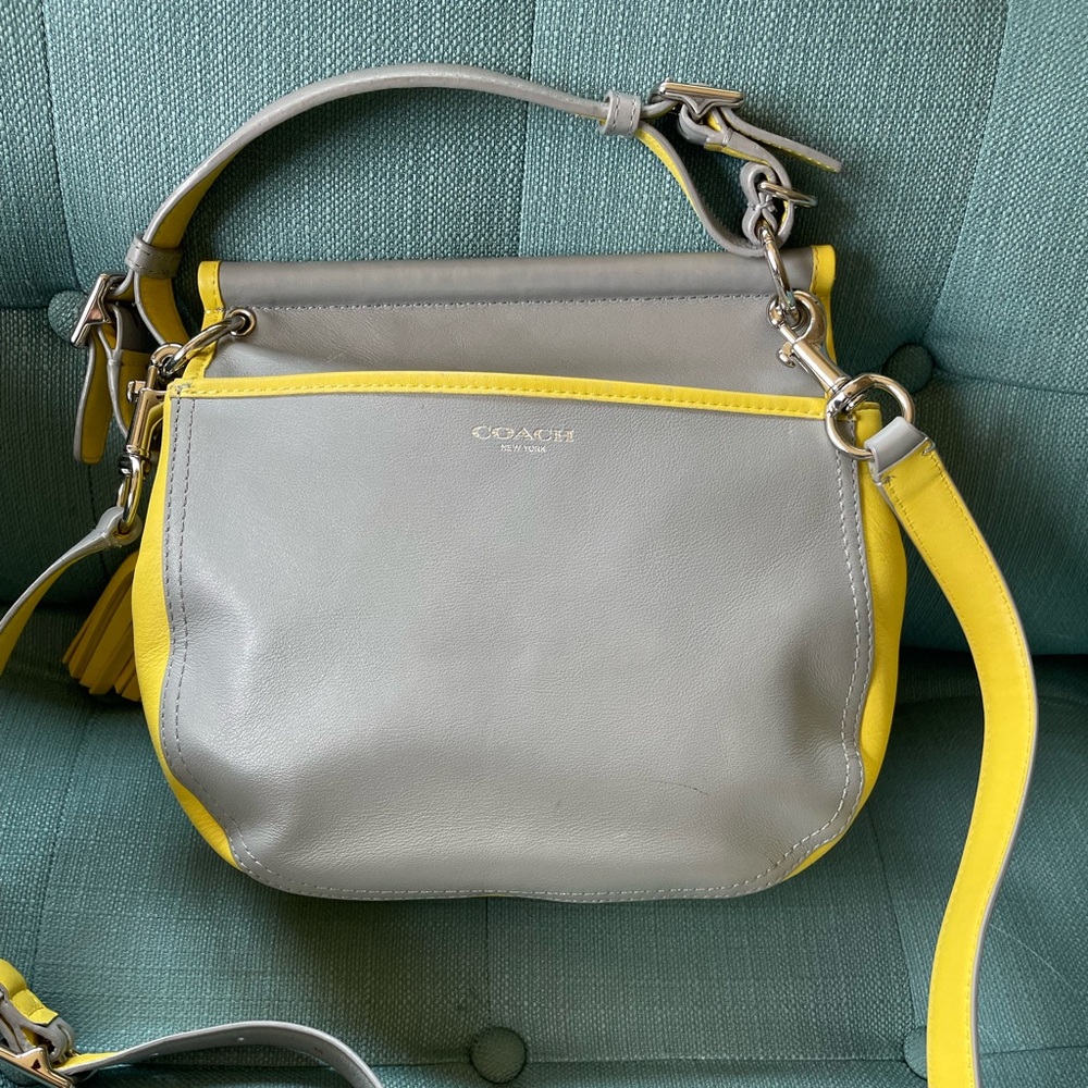 Beautiful Coach Legacy Gray and Yellow  Leather Willis Crossbody - Picture 2 of 6